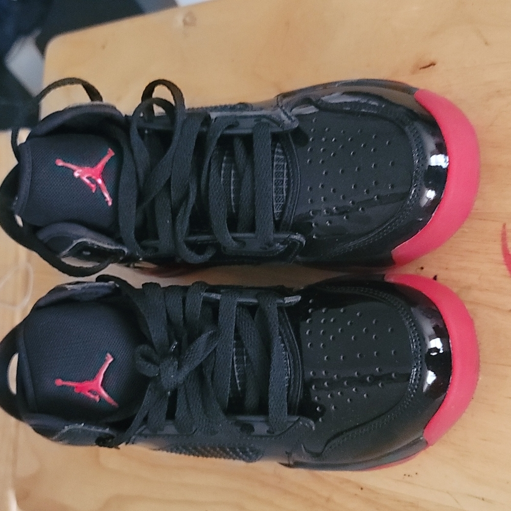 Nike Jordan Mars 270'Bred' GS Black/Anthracite/Gym Red BQ6508-006